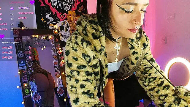 Snapshot of Dahian_doll2 chatting on 02/14/25, 07:38 Dahian doll2 online show from 02/14/25, 07:38