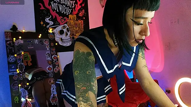 Snapshot of Dahian_doll2 chatting on 03/02/25, 04:28 Dahian doll2 online show from 03/02/25, 04:28