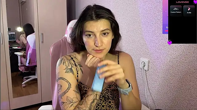 Katrin  kiss online show from 01/19/25, 08:51