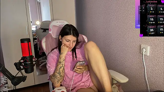 Katrin  kiss online show from 01/31/25, 12:40