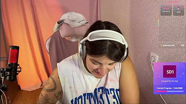 Snapshot of Katrin__kiss chatting on 09/22/25, 08:11 Katrin  kiss online show from 09/22/25, 08:11