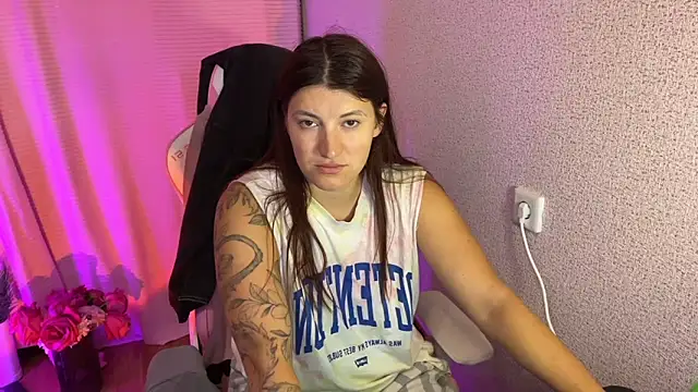 Snapshot of Katrin__kiss chatting on 10/19/25, 12:28 Katrin  kiss online show from 10/19/25, 12:28