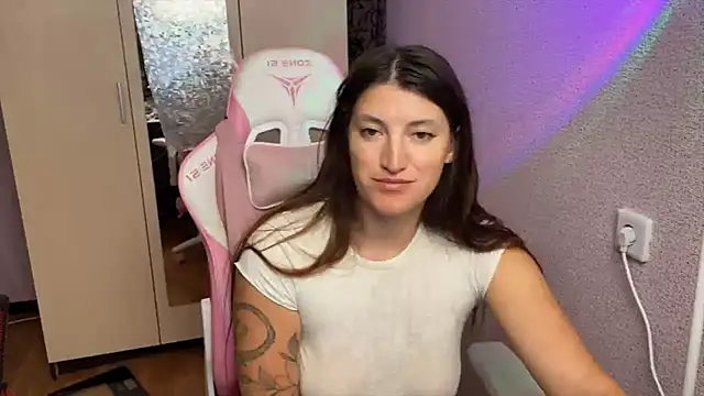 Katrin  kiss online show from 06/23/26, 07:34