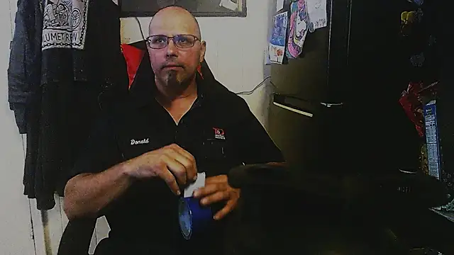 Snapshot of KrazyLegz chatting on 09/25/25, 09:18 KrazyLegz online show from 09/25/25, 09:18