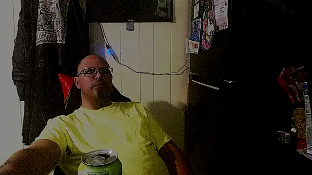 Snapshot of KrazyLegz chatting on 09/29/25, 01:44 KrazyLegz online show from 09/29/25, 01:44