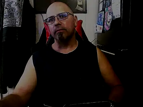 Snapshot of KrazyLegz chatting on 09/30/25, 10:15 KrazyLegz online show from 09/30/25, 10:15