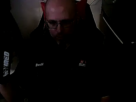 Snapshot of KrazyLegz chatting on 10/09/25, 11:14 KrazyLegz online show from 10/09/25, 11:14