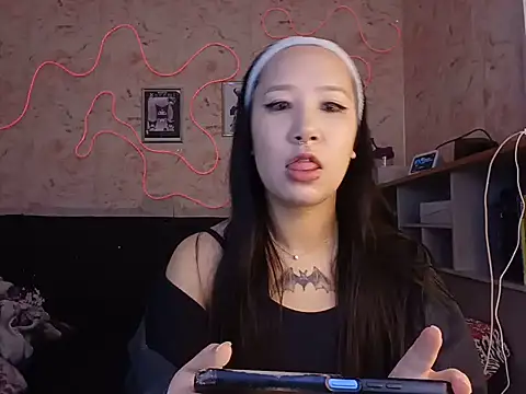 Japabaixinha online show from 06/11/26, 06:44