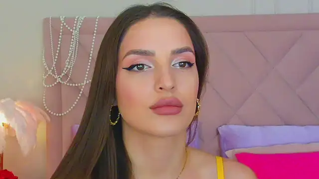 BellaHalles online show from 12/30/24, 12:09