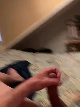 Snapshot of LivingLegend1978 chatting on 03/20/25, 05:47 LivingLegend1978 online show from 03/20/25, 05:47