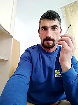 Snapshot of LOREDAN1 chatting on 03/18/25, 01:20 LOREDAN1 online show from 03/18/25, 01:20