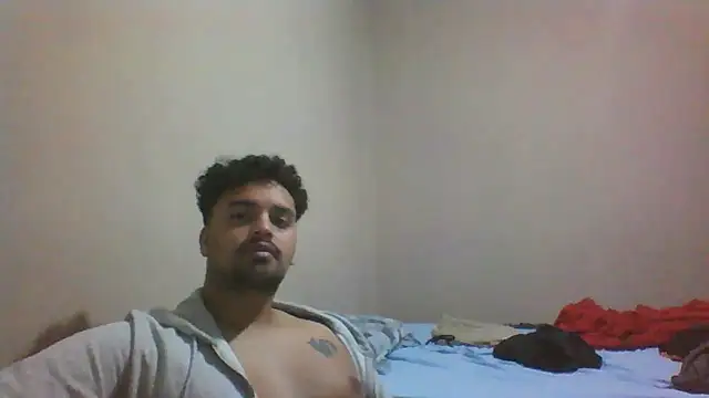 Snapshot of Xcumshot33 chatting on 09/17/25, 04:25 Xcumshot33 online show from 09/17/25, 04:25