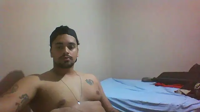 Snapshot of Xcumshot33 chatting on 10/03/25, 03:14 Xcumshot33 online show from 10/03/25, 03:14