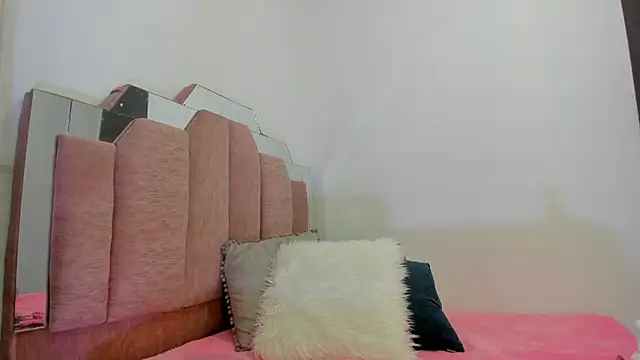 LoveQueen2 online show from 01/16/25, 11:15