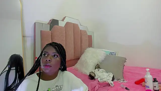 LoveQueen2 online show from 02/01/25, 11:43