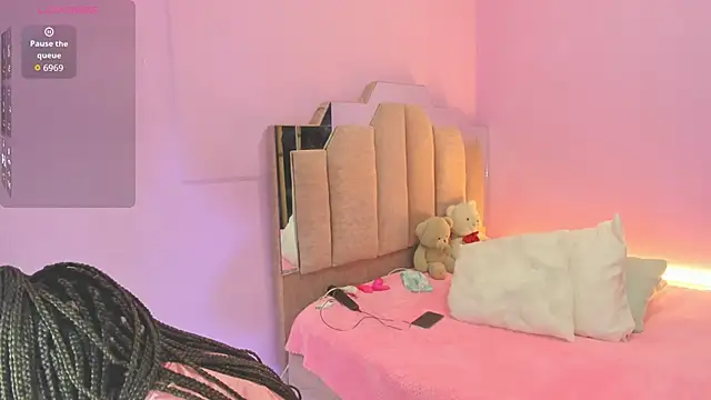 LoveQueen2 online show from 09/14/25, 11:53