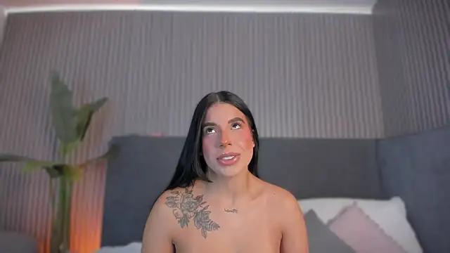 emelie 89 online show from 05/12/26, 12:13