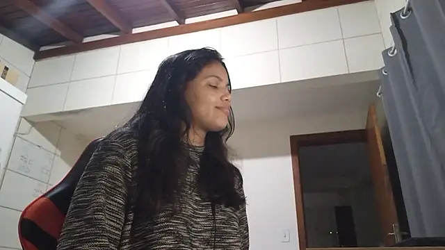 Snapshot of bombomepimenta chatting on 10/28/25, 08:00 bombomepimenta online show from 10/28/25, 08:00