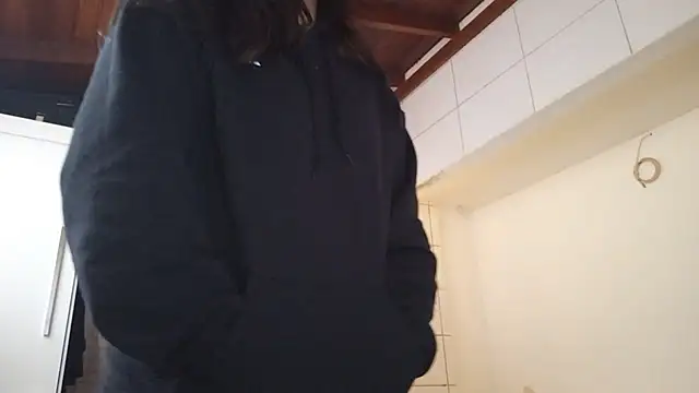 Snapshot of bombomepimenta chatting on 11/02/25, 02:30 bombomepimenta online show from 11/02/25, 02:30