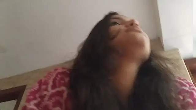 Snapshot of bombomepimenta chatting on 11/06/25, 01:34 bombomepimenta online show from 11/06/25, 01:34