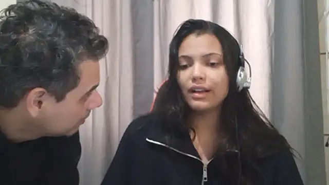 Snapshot of bombomepimenta chatting on 11/26/25, 12:17 bombomepimenta online show from 11/26/25, 12:17