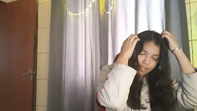 Snapshot of bombomepimenta chatting on 12/01/25, 11:15 bombomepimenta online show from 12/01/25, 11:15