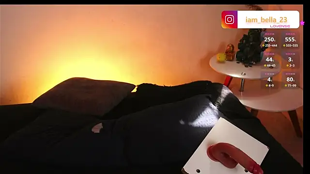 yourtoybella online show from 11/25/25, 06:52