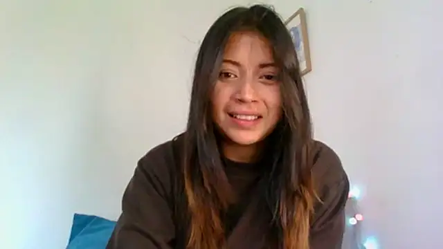 Snapshot of katherodriguezx chatting on 03/22/26, 06:33 katherodriguezx online show from 03/22/26, 06:33