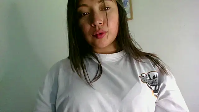 Snapshot of katherodriguezx chatting on 04/01/26, 07:11 katherodriguezx online show from 04/01/26, 07:11