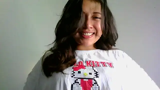 Snapshot of katherodriguezx chatting on 04/29/26, 11:00 katherodriguezx online show from 04/29/26, 11:00