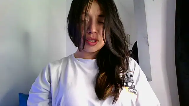 Snapshot of katherodriguezx chatting on 06/08/26, 08:31 katherodriguezx online show from 06/08/26, 08:31
