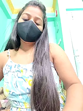 Snapshot of Monalisa_Singh chatting on 10/10/25, 06:29 Monalisa Singh online show from 10/10/25, 06:29