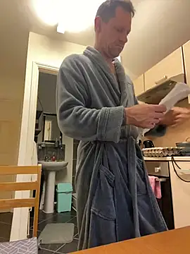 Snapshot of Yourhotboy_42 chatting on 02/01/25, 04:00 Yourhotboy 42 online show from 02/01/25, 04:00