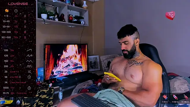 naugthy dominant online show from 12/08/24, 05:50