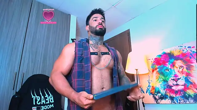 naugthy dominant online show from 10/16/25, 12:17