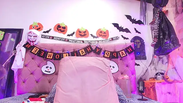 Snapshot of diane_di chatting on 10/17/25, 07:16 diane di online show from 10/17/25, 07:16