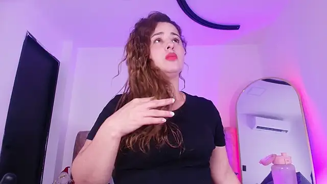 Snapshot of diane_di chatting on 12/03/25, 07:12 diane di online show from 12/03/25, 07:12