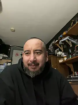 Snapshot of ElPollo77 chatting on 12/24/24, 12:22 ElPollo77 online show from 12/24/24, 12:22