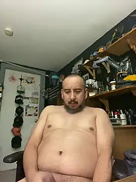 Snapshot of ElPollo77 chatting on 12/25/24, 05:37 ElPollo77 online show from 12/25/24, 05:37