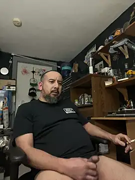 Snapshot of ElPollo77 chatting on 02/18/25, 07:21 ElPollo77 online show from 02/18/25, 07:21