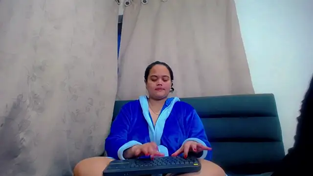 brunnette hot online show from 03/11/26, 10:54