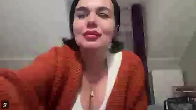 Snapshot of DESIREjenny chatting on 11/26/25, 08:26 DESIREjenny online show from 11/26/25, 08:26