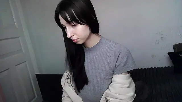 Snapshot of ElizaSwon chatting on 09/21/25, 02:29 ElizaSwon online show from 09/21/25, 02:29