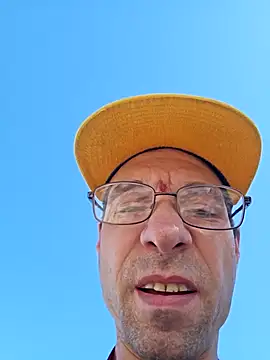 Iliketocooksquirt25 online show from 10/24/25, 05:42