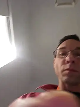 Snapshot of Iliketocooksquirt25 chatting on 11/24/25, 05:07 Iliketocooksquirt25 online show from 11/24/25, 05:07