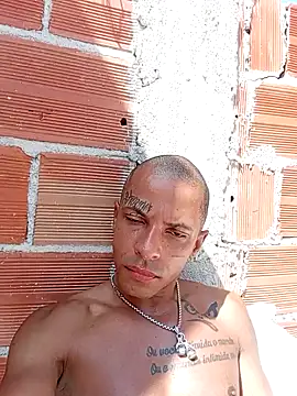 Snapshot of Gabriel_Albuquerque1990 chatting on 10/17/25, 12:30 Gabriel Albuquerque1990 online show from 10/17/25, 12:30