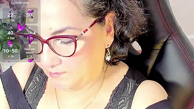 cataleya mom online show from 10/26/25, 01:33