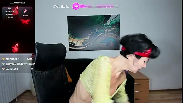 Snapshot of Silvia_Wallec chatting on 11/02/25, 06:10 Silvia Wallec online show from 11/02/25, 06:10