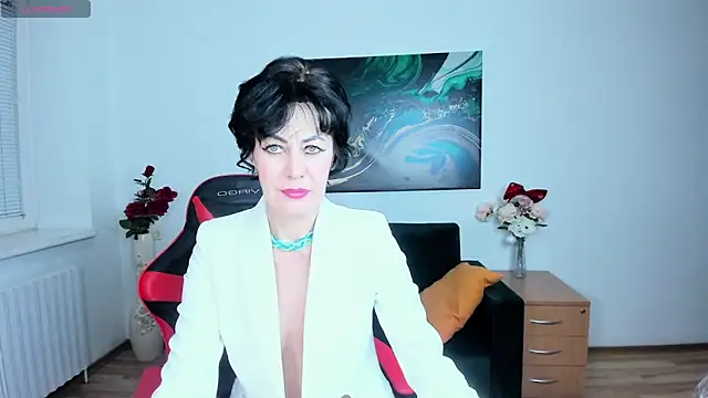 Snapshot of Silvia_Wallec chatting on 02/07/26, 06:22 Silvia Wallec online show from 02/07/26, 06:22