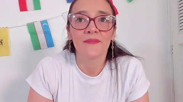 Snapshot of Jessica_Herrera_ chatting on 06/30/26, 10:33 Jessica Herrera online show from 06/30/26, 10:33